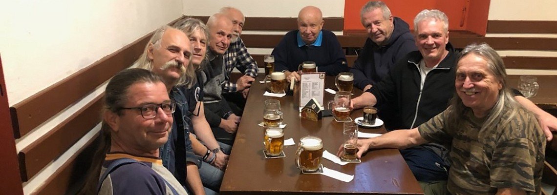 Posezení s bývalými kolegy