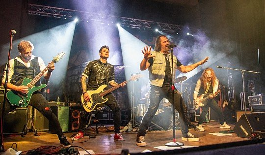 Fany Michalík se svojí kapelou