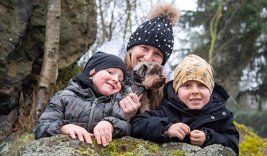 S vnoučky na procházce