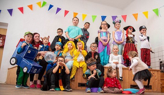 Maškarní bál v Dožicích