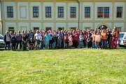 Skupinové fotografování, prohlídky vozů