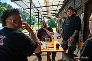 Sobotní ráno, čekání na hudební start