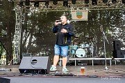 Parkoviště, stany a areál před startem