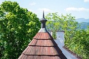 Prohlídka hradu, zámku a galerie Klenová, skupinové fotografování
