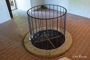 Prohlídka hradu, zámku a galerie Klenová, skupinové fotografování