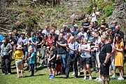 Prohlídka hradu, zámku a galerie Klenová, skupinové fotografování