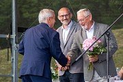 Zahájení, předávání diplomů